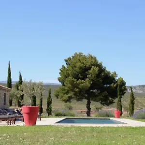 https://au-mas-des-anges.fr-provencehotel.com